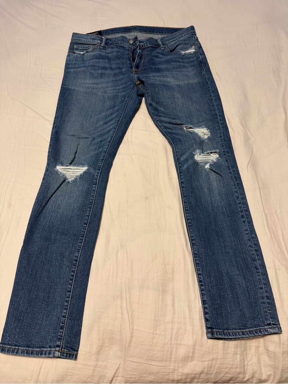 Abercrombie & Fitch Men's Blue Super Slim Distressed Jeans